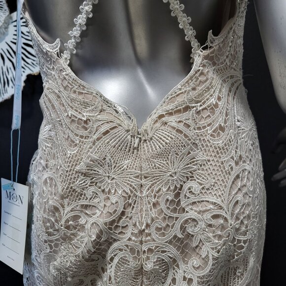 NWT~$935~MONCHERI~6/8~IVORY EMBROIDERED LACE BEADED FIT & FLARE WEDDING DRESS - Picture 13 of 16